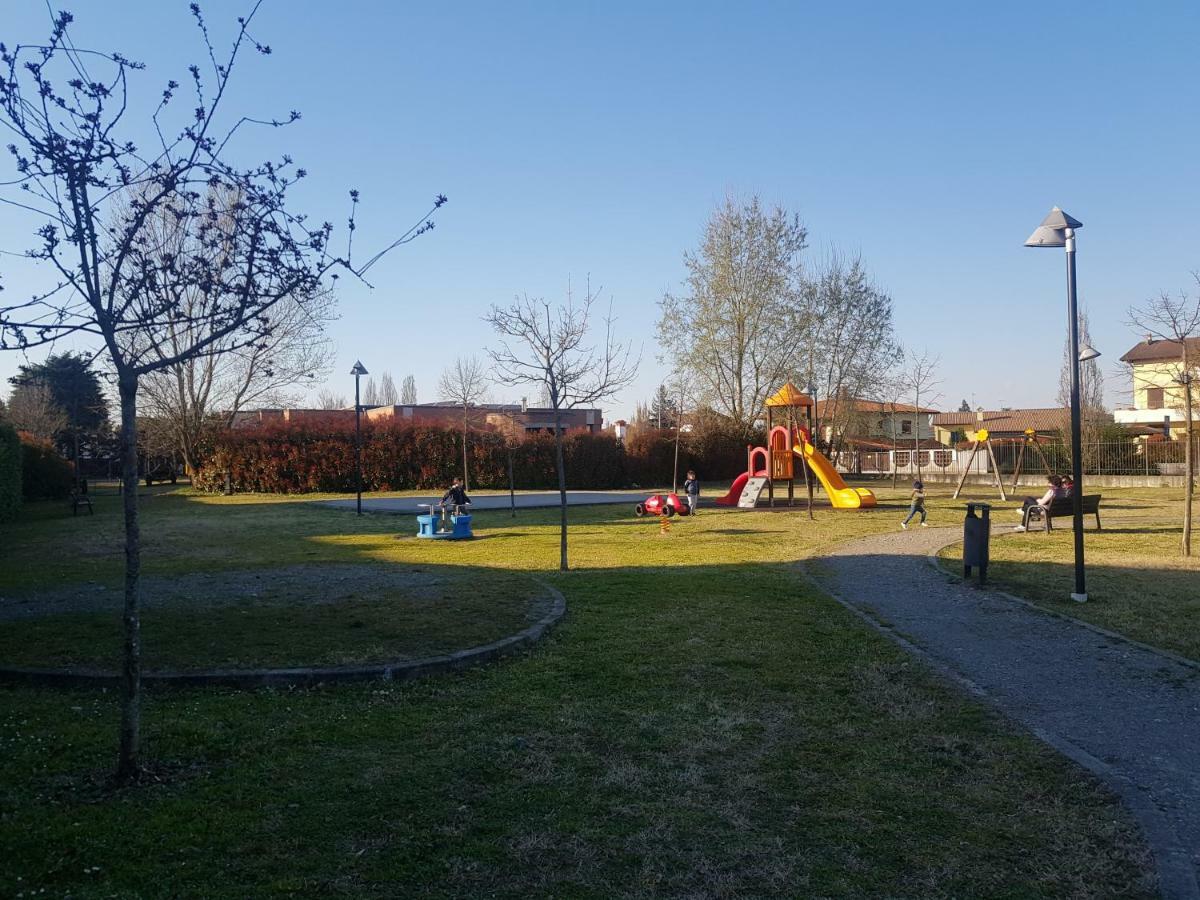 La Quercia Fiorita Hotel Trivolzio Kültér fotó